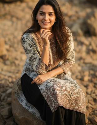 Women floral printed kurta 3