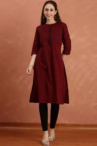 Women embroidered thread work kurta