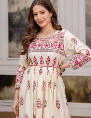 Women printed floral anarkali kurta 2