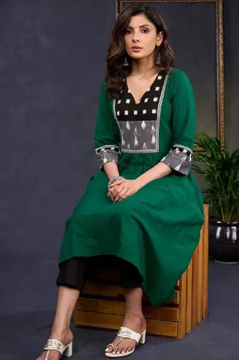 Women thread work kurta