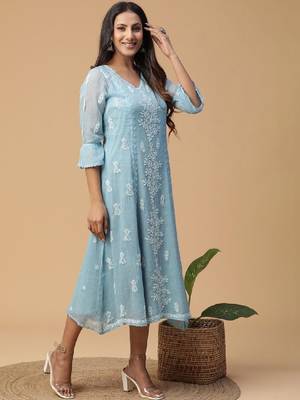 Blue embroidered chikankari a-line kota doria kurta with applique work 3