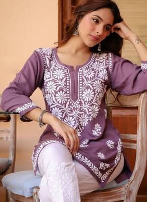 Women floral embroidered chikankari indie florals kurta 1