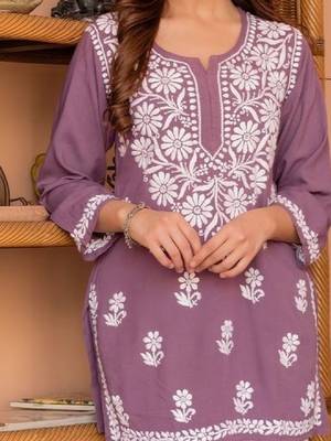 Women floral embroidered chikankari indie florals kurta 2