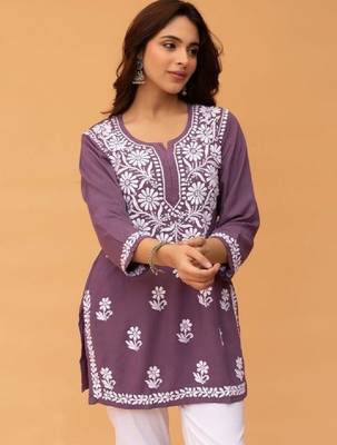 Women floral embroidered chikankari indie florals kurta 3