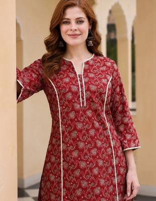 Women printed thread work kurta 2