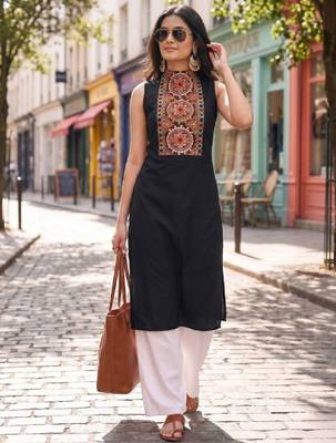Women ethnic motifs embroidered mirror work kurta 1