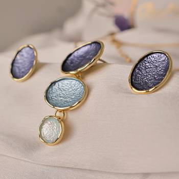 Blue pendant necklace set with matching earrings for women 3