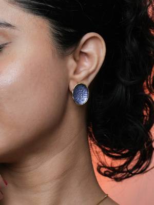 Blue pendant necklace set with matching earrings for women 4
