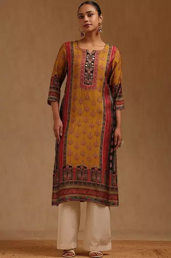 Women ethnic motifs printed sequinned kurta