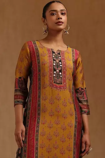 Women ethnic motifs printed sequinned kurta