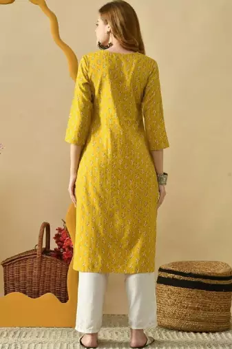 Women floral embroidered thread work floral kurta