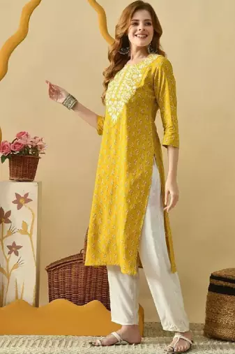Women floral embroidered thread work floral kurta
