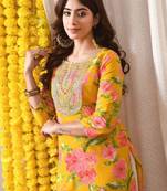 Women floral printed floral kurta