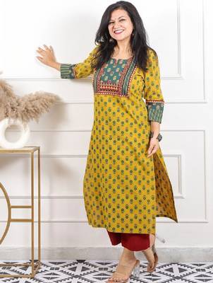 Women yellow mirror work printed ajrak patch cotton kurti 3