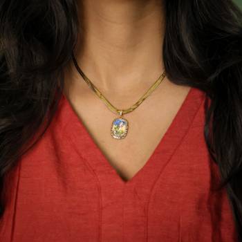 Tropical monstera leaf pendant necklace for women | anti-tarnish gold plated stainless steel 2