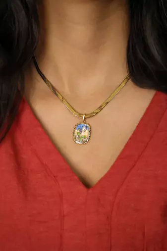 Tropical monstera leaf pendant necklace for women | anti-tarnish gold plated stainless steel