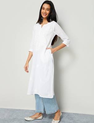 Women embroidered regular sleeves thread work kurta 2