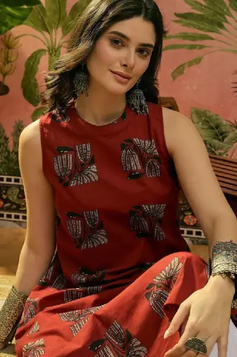Block printed mandarin collar neck straight kurta