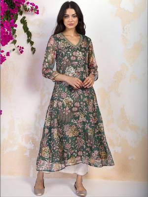 Women floral printed thread work kurta 2