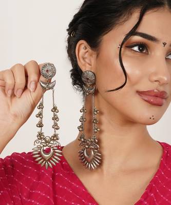 Sun and crescent long earrings 4