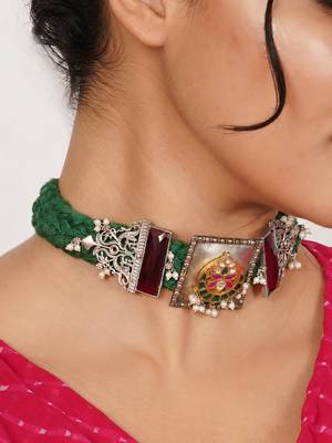 Floral braid choker 4