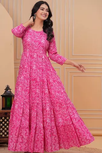 Women floral printed tiering anarkali kurta