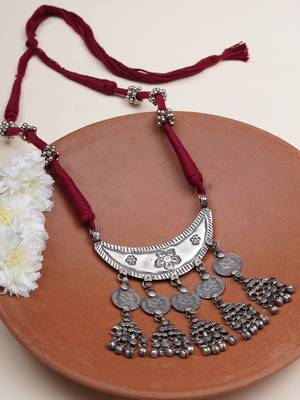 Ginni necklace 1