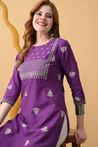 Women embroidered floral kurta