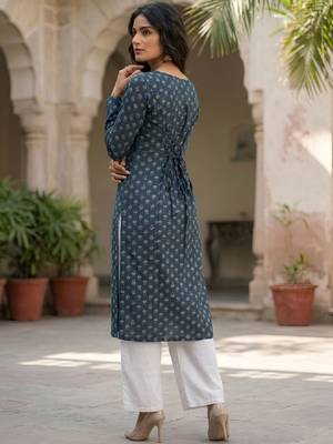 Women ethnic motifs printed kurta 4