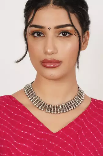 Silver rhythm necklace
