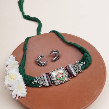 Floral braid necklace with matching earring 1
