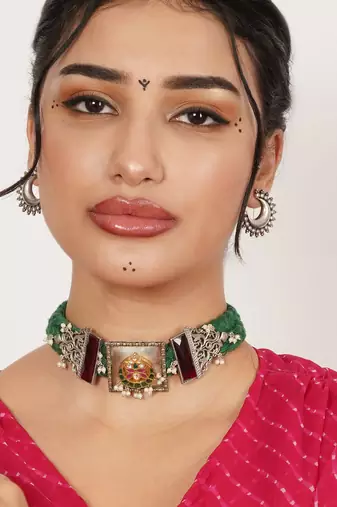 Floral braid necklace with matching earring