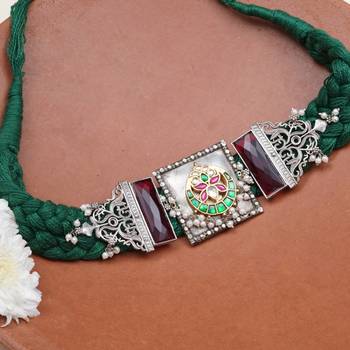 Floral braid necklace with matching earring 3