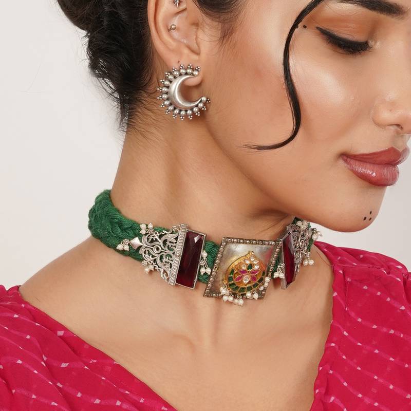 Floral braid necklace with matching earring