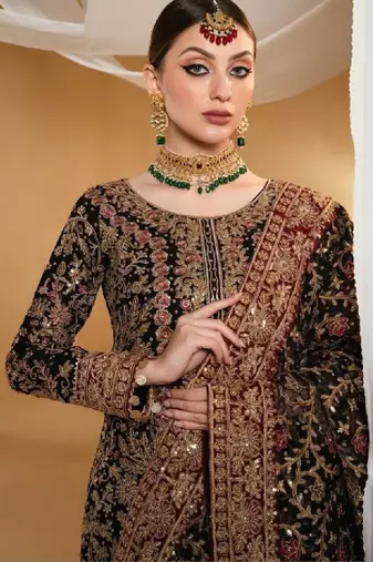 Women floral embroidered thread work floral georgette kurta