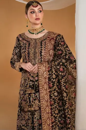 Women floral embroidered thread work floral georgette kurta