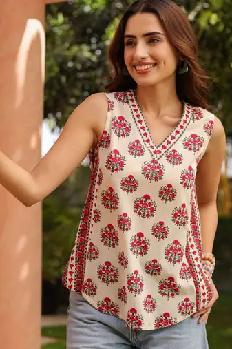Women floral printed floral kurta