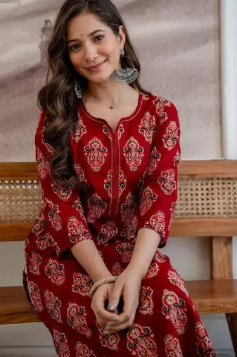 Women ethnic motifs printed kurta