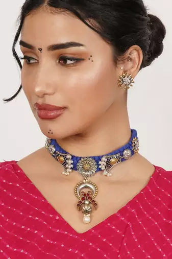Braided collar necklace with matching earring