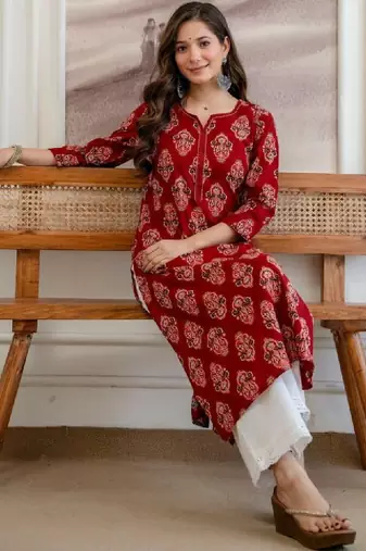 Women ethnic motifs printed kurta
