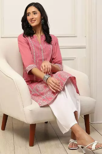 Women ethnic motifs printed kurta