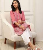 Women ethnic motifs printed kurta