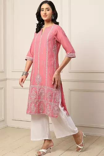 Women ethnic motifs printed kurta