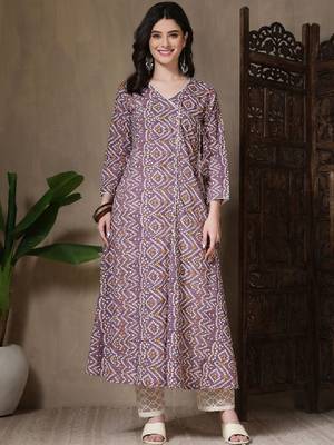 Women bandhani printed anarkali kurta 1