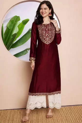 Women ethnic motifs embroidered thread work kurta
