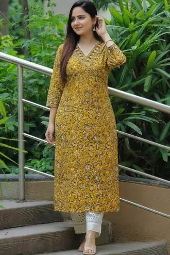 Women floral printed kurta