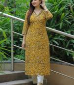 Women floral printed kurta