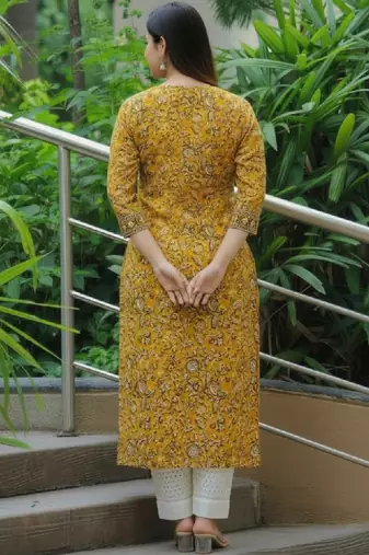 Women floral printed kurta