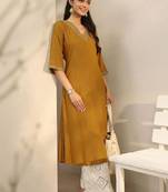 Women embroidered thread work kurta