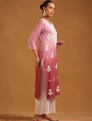 Women embroidered chikankari kurta 2